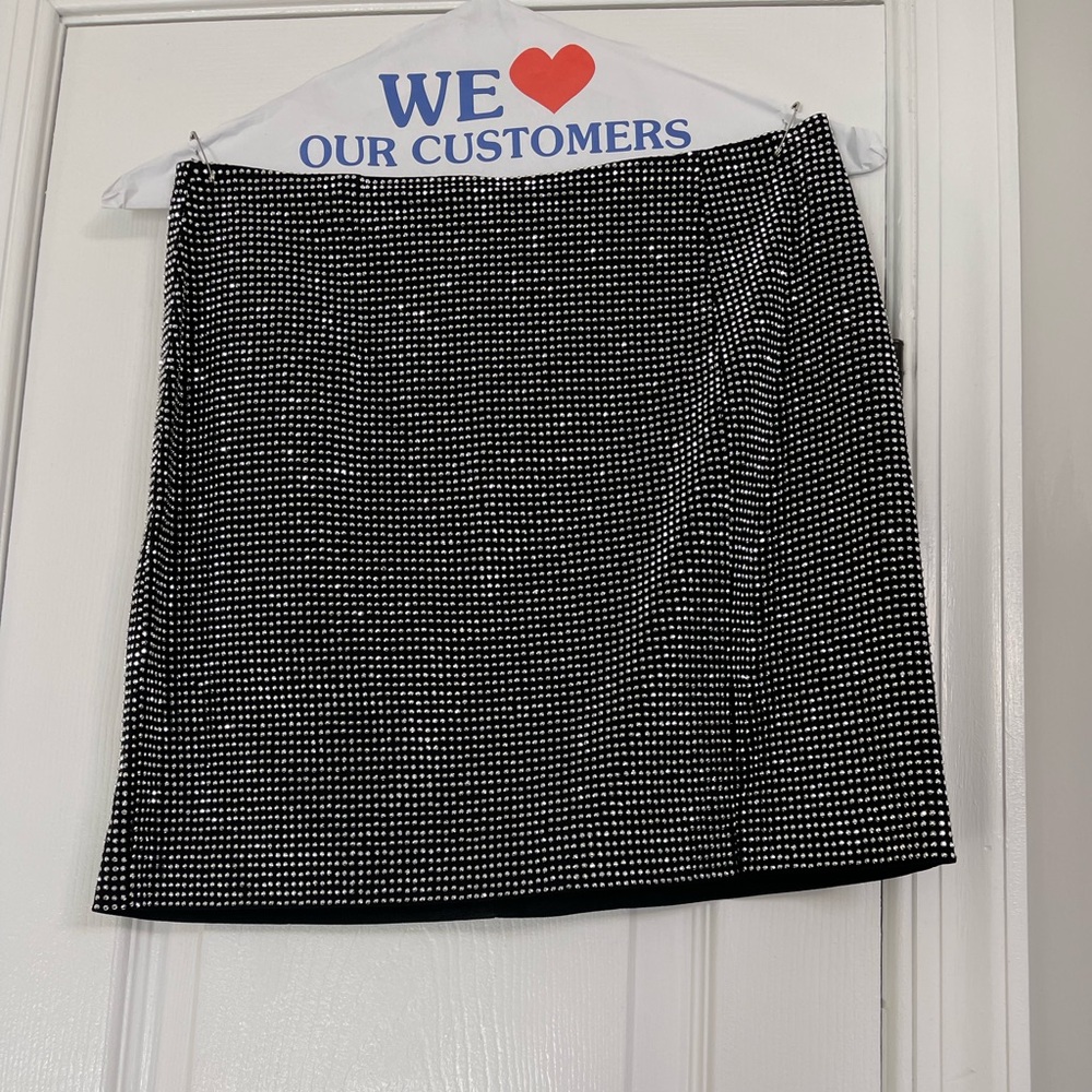 Cloud Ten rhinestone skirt. Size Small.